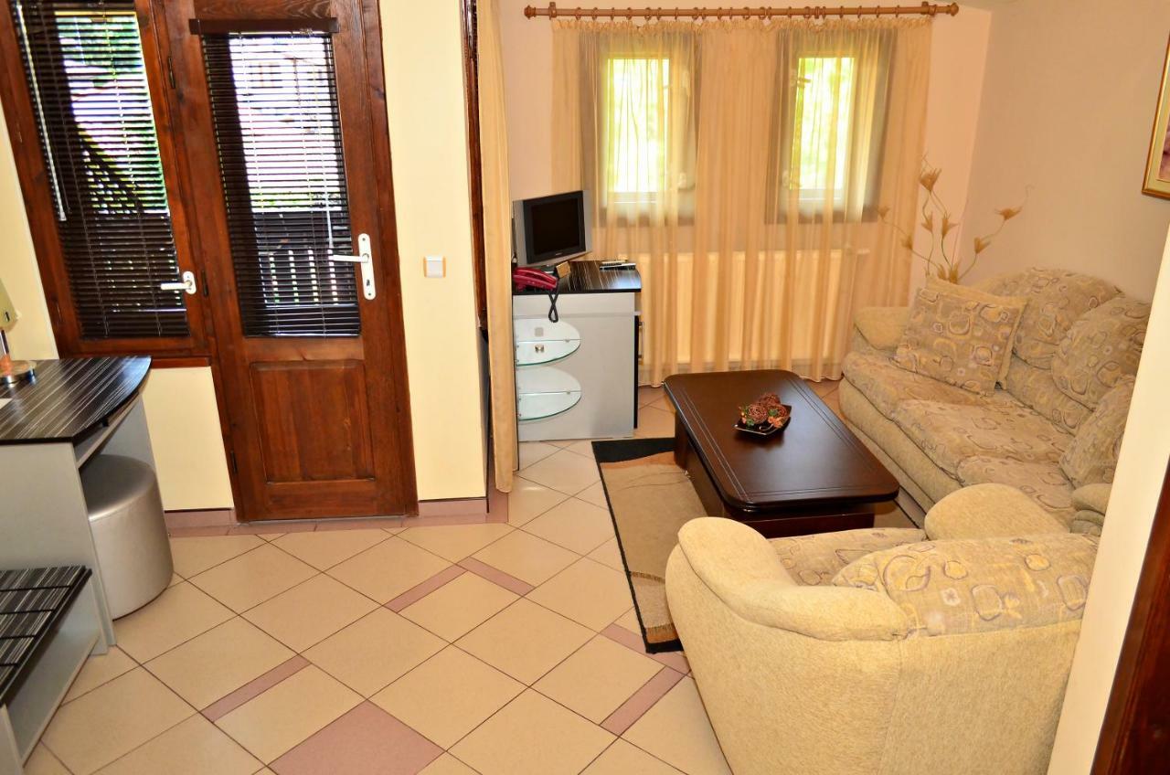 Family Hotel Maraya Arbanasi Extérieur photo